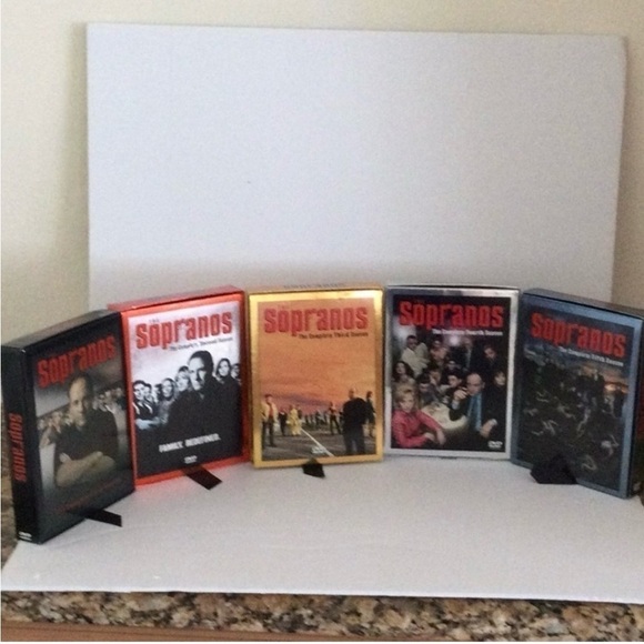 All 5 Seasons of The Sopranos all 20 DVD’s Pre Owned but like new - Picture 13 of 13